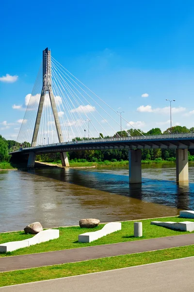 桥梁在维斯杜拉河 — 图库照片
