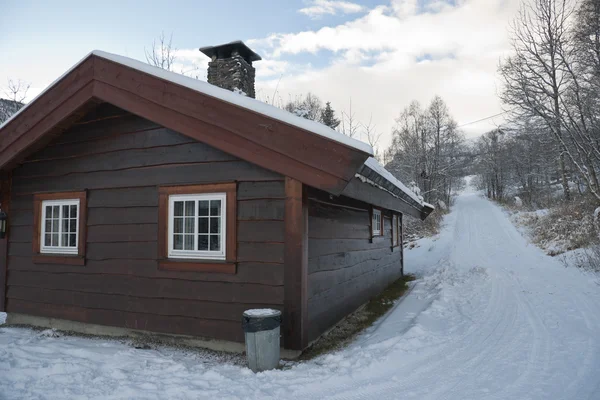 Cottage in legno appartato — Foto Stock