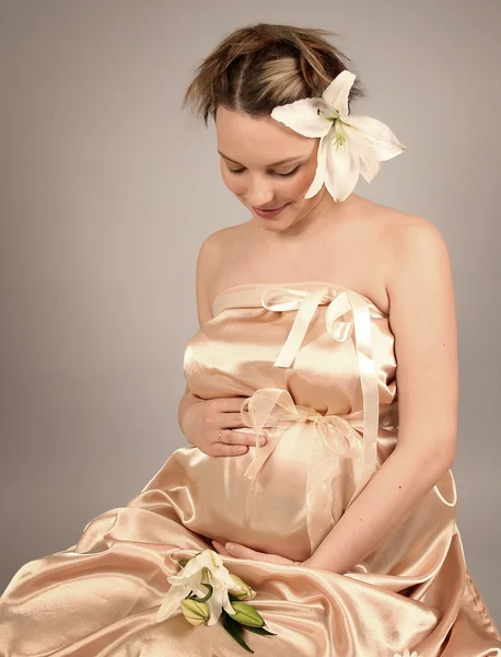 Беременная женщина 2 — стоковое фото