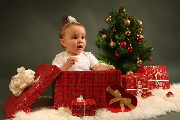 Gifts and baby — Stock Photo, Image