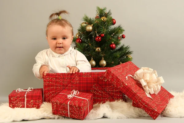 Gifts and baby — Stock Photo, Image