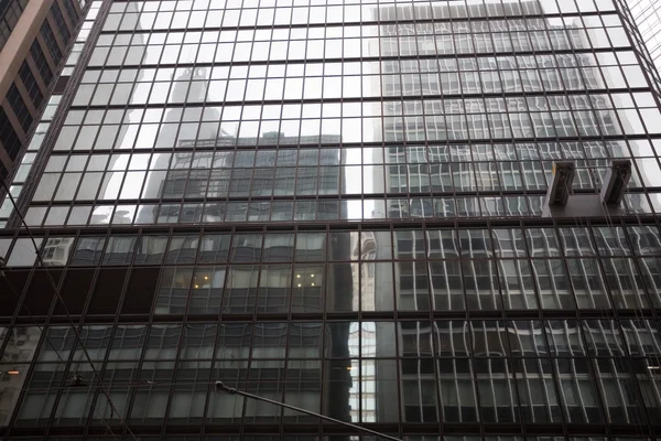 高層ビルのガラスの反射 — Stock fotografie