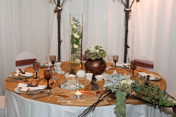 Элегантный свадебный ужин — стоковое фото