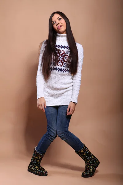 Chica en suéter caliente —  Fotos de Stock