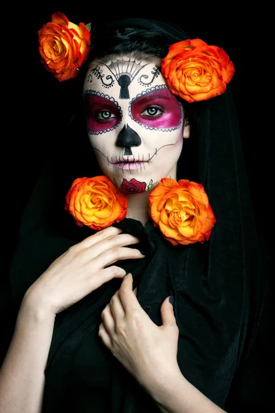 크리에이 티브 얼굴 페인트 초상화 꽃 — 스톡 사진