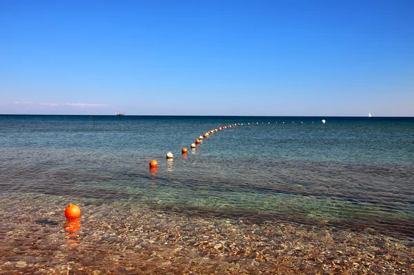 Boe di ancoraggio nel Mediterraneo — Foto Stock