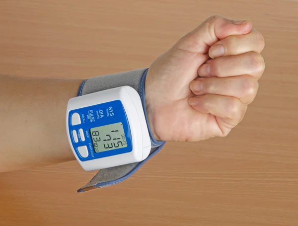 Digital blood pressure meter — Stock Photo, Image