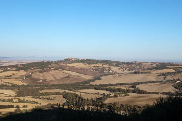De heuvels rond pienza en monticchiello — Stockfoto