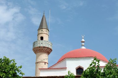 İstanköy kentinde Camii .