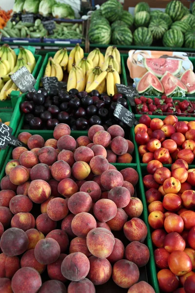 Markt für frisches Obst — Stockfoto