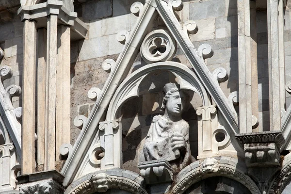 Piza - Chrzest św. Jana na Piazza dei Miracoli — Zdjęcie stockowe