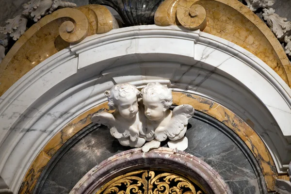 托斯卡纳意大利比萨大教堂内部 — 图库照片