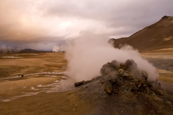 Gejzer geotermalnych — Zdjęcie stockowe