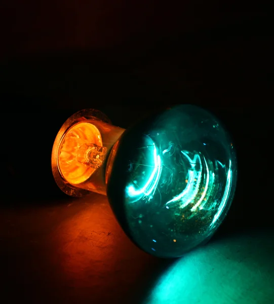 Fechar a lâmpada elétrica — Fotografia de Stock