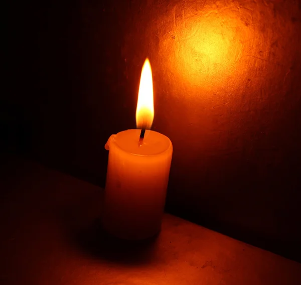 Закрыть свечу — стоковое фото