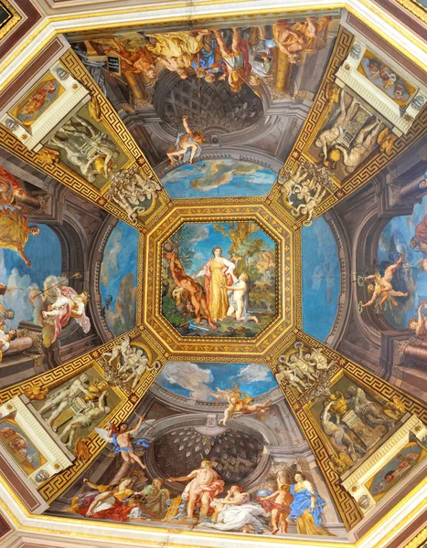 ルネッサンスの天井 — ストック写真