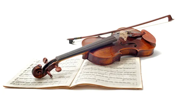 Violino e partituras — Fotografia de Stock