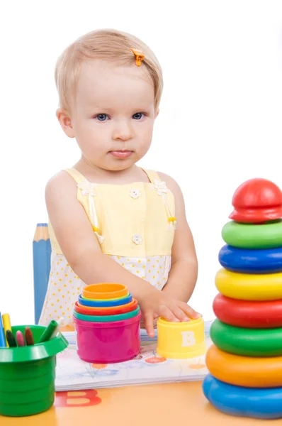 Meisje van de baby spelen — Stockfoto
