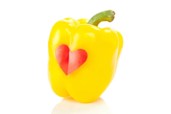 Paprika mit rotem Herz — Stockfoto