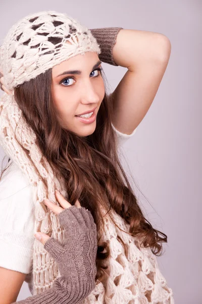 Woman wearing a scarf — Stock Photo, Image