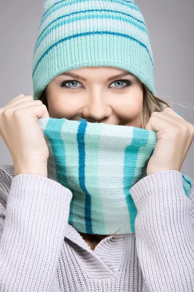 Beautiful woman with scarf — Stockfoto