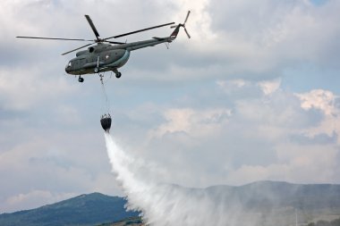 Fire fighting helicopter clipart