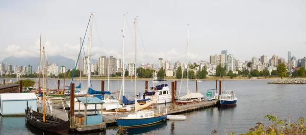 Marina door vanier park in vancouver bc canada — Stockfoto