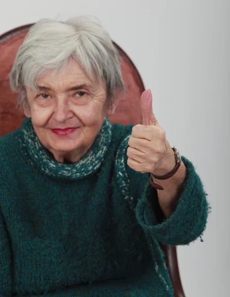 Femeia în vârstă pozitivă — Fotografie, imagine de stoc