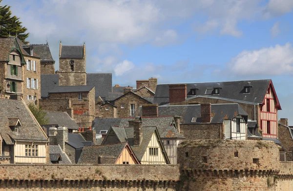 Dächer bei Saint Michel — Stockfoto