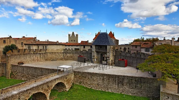 Entrance in Carcassone fortified town — Stock Photo, Image