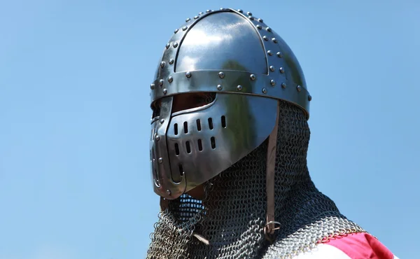 Шлем сияющего рыцаря — стоковое фото
