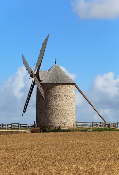 Moinho de vento tradicional — Fotografia de Stock