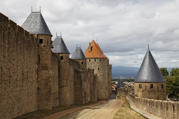 Carcassonne müstahkem şehir duvarları — Stok fotoğraf