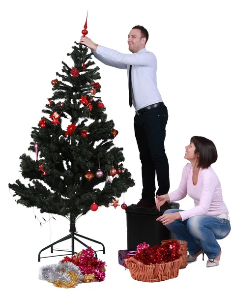 A karácsonyfa díszítése — Stock Fotó