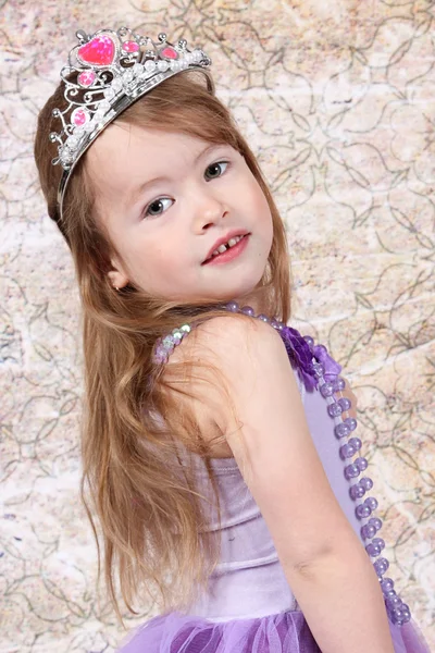 Kis lány öltözött hercegnő — Stock Fotó