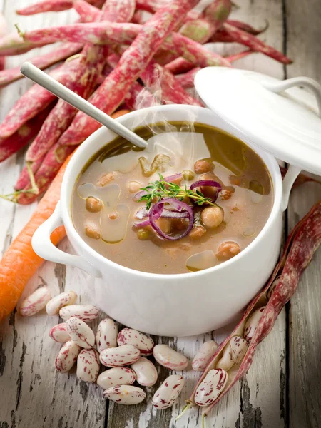 Bonen soep met ingrediënten — Stockfoto