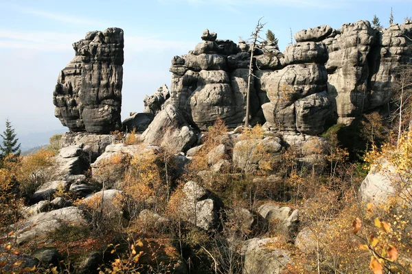 Πετρώματα - Τραπεζοειδές Όρος στην Πολωνία — Φωτογραφία Αρχείου