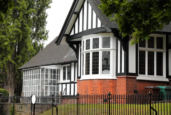 전형적인 영국 집 — 스톡 사진
