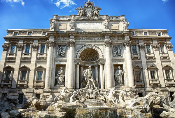 Fonte barroca de Trevi (Fontana di Trevi) em Roma — Fotografia de Stock