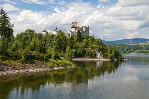 Dunajec średniowiecznego zamku w niedzica, Polska — Zdjęcie stockowe