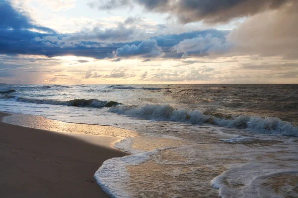 해 가 지는 바다 — 스톡 사진