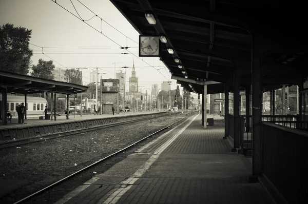 火车站"华沙 zachodnia"在波兰 — 图库照片