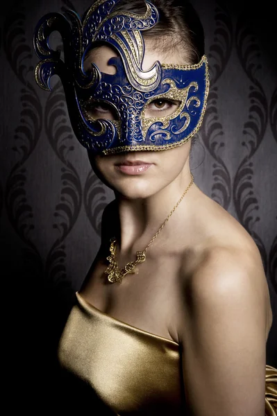 戴面具的女人 — 图库照片#