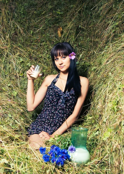 干し草の女の子 — ストック写真