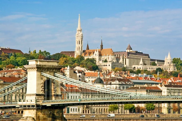 Hungarian landmark, Budapest Chain Bridge. — Stock Photo, Image