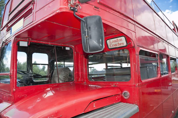 伝統的なロンドンのバス. — ストック写真