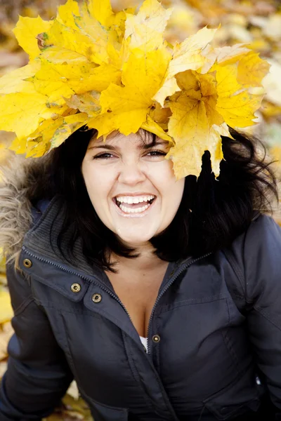 Portrait of a pretty brunette woman at outdoor — Stock Photo, Image