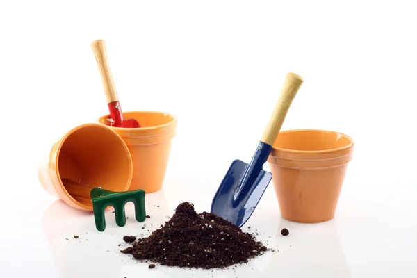 Ferramentas e vasos de jardinagem — Fotografia de Stock