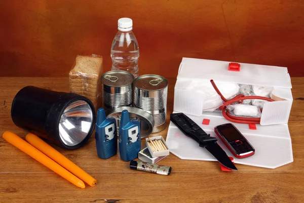 Gegenstände für den Notfall — Stockfoto