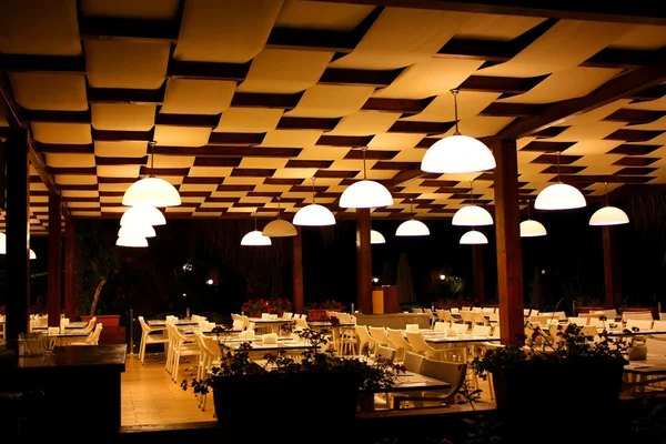 Resort otel restoranında akşam — Stok fotoğraf